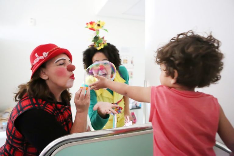 Instituto Unimed BH - Dia C - Visita dos palhaços do Uniclown na Maternidade Unimed BH, Belo Horizonte MG. 01/07/2017. © Copyright Élcio Paraíso/Bendita  Conteúdo & Imagem | Todos os direitos reservados | All rights reserved