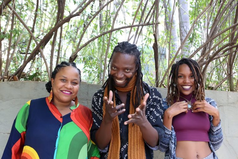 BDMG Cultural - Projeto Dois na Quinta - Retratos - Sérgio Pererê e Coletivo Negras Autoras (Nath Rodrigues e Vivi Coelho), Parque Municipal,  Belo Horizonte MG. 28/06/2018. © Copyright Élcio Paraíso/Bendita  Conteúdo & Imagem | Todos os direitos reservados | All rights reserved