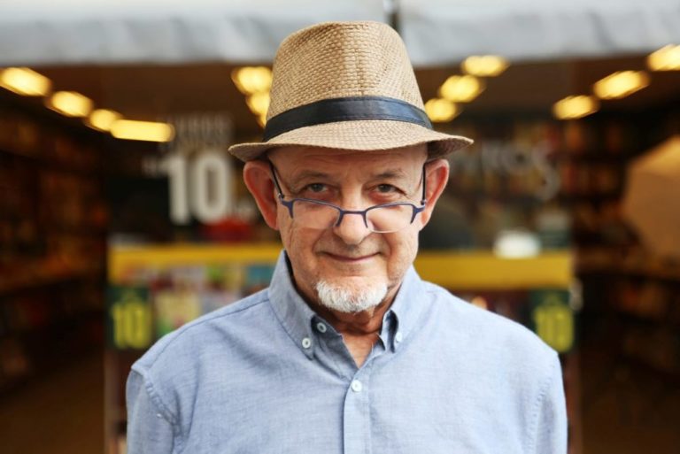 LITERATURA | O escritor e jornalista Tarcísio Lage, que lança no dia 29 de junho de 2019, em Belo Horizonte, o livro "Jerusalém Destruída". FOTO Liliane Pelegrini/ Bendita Conteúdo & Imagem © Crédito obrigatório