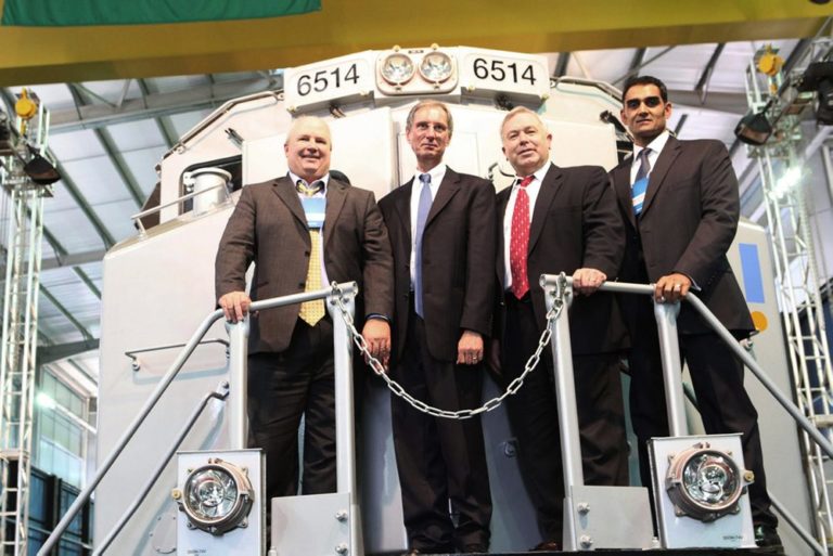 Inauguração da fábrica de locomotivas da Electro-Motive Diesel em Sete Lagoas Minas Gerais, Brasil. Presença do Ministro dos Transportes Paulo Sérgio Passos, do Governador em Exercício de Minas Gerais Alberto Pinto Coelho, do Presidene do Grupo Caterpillar Incorporated, Gerard Vittecoq, do CEO da Electro Motive Diesle Billy Ainsworth entre outras autoridades. 29/11/2012. FOTO ÉLCIO PARAÍSO/BENDITA